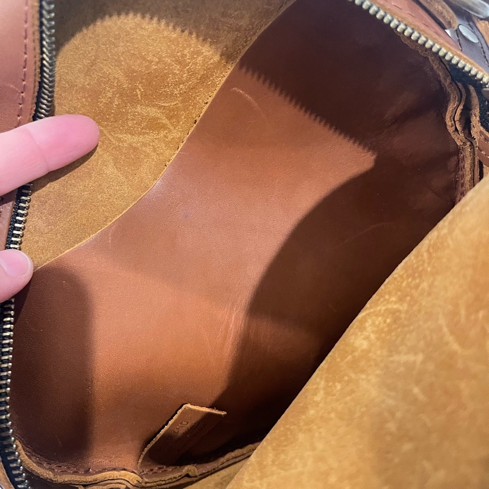 New Portland Leather Round Purse - Picture 13 of 13